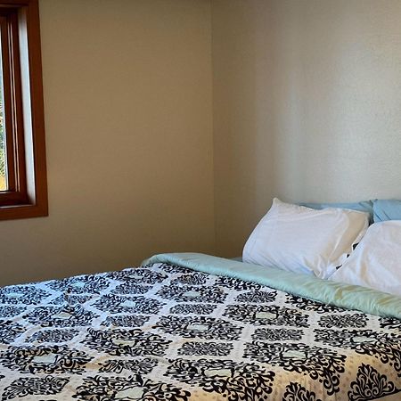 Amazing Oceanview 2 Bedroom Oceanfront! By Oceanviewhottubs Shelter Cove, Ca Tesla Ev Station Kültér fotó