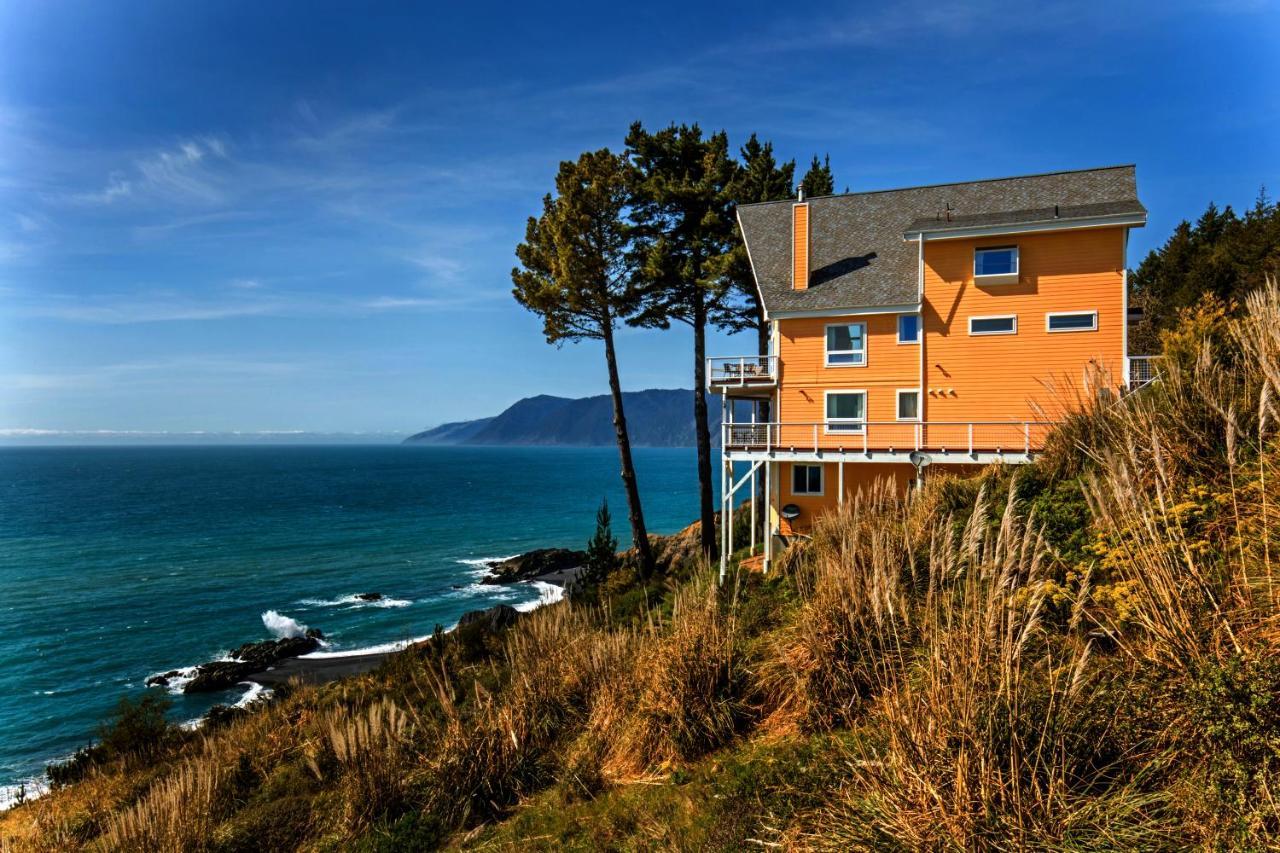 Amazing Oceanview 2 Bedroom Oceanfront! By Oceanviewhottubs Shelter Cove, Ca Tesla Ev Station Kültér fotó