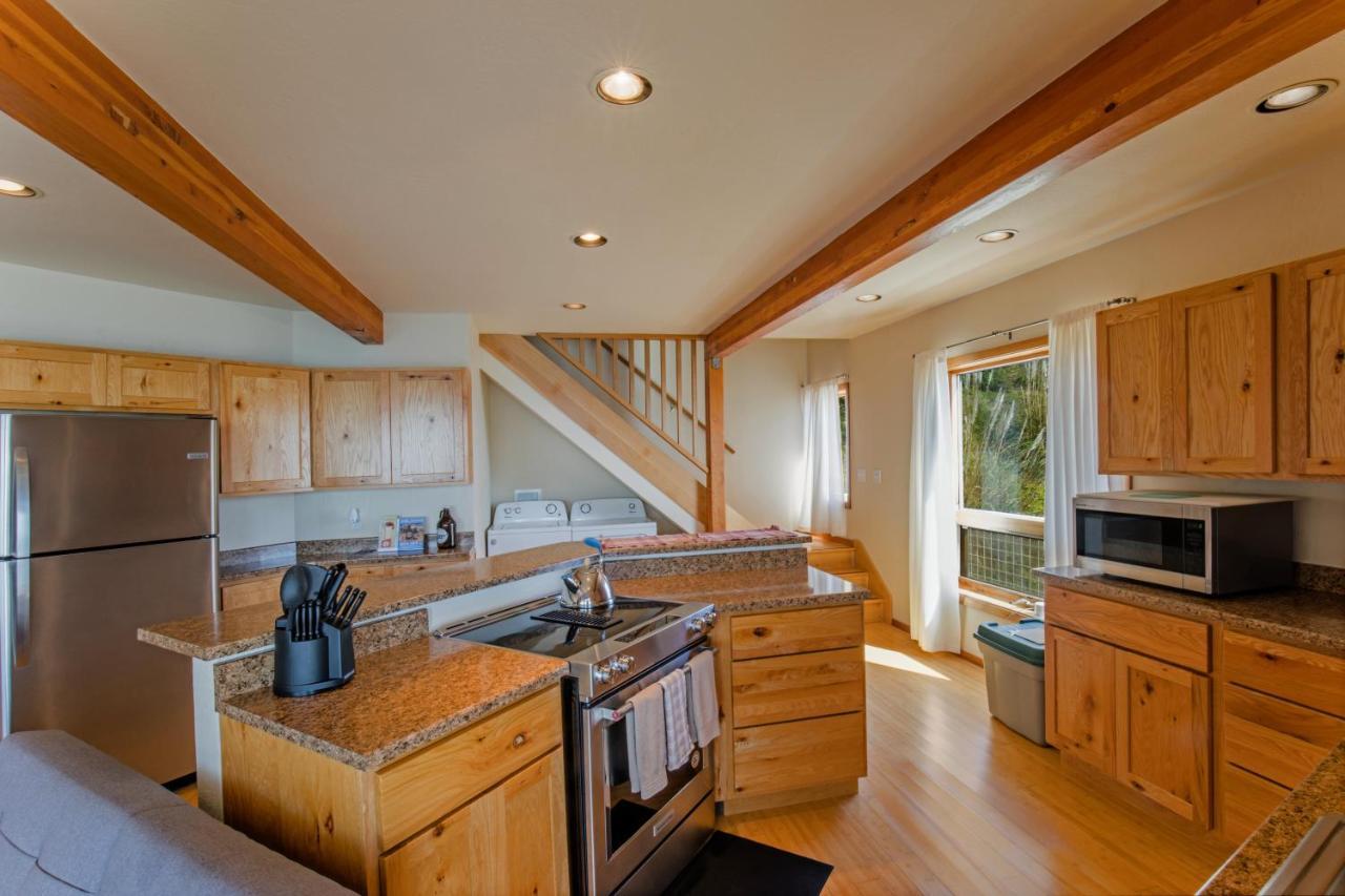 Amazing Oceanview 2 Bedroom Oceanfront! By Oceanviewhottubs Shelter Cove, Ca Tesla Ev Station Kültér fotó